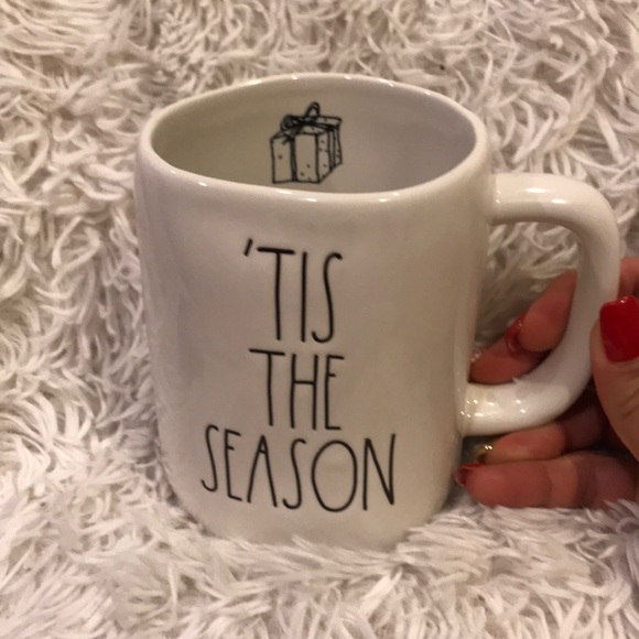 Rae Dunn Artisan Collection mug ‘Tis The Season - Picture 1 of 6
